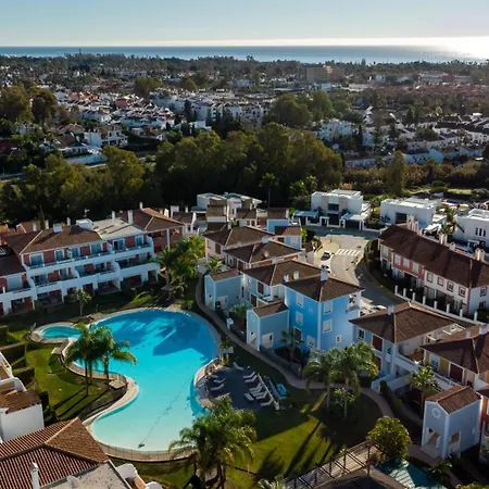 Marbella Banus - Cortijo Del Mar Bright And Modern Apartment Estepona